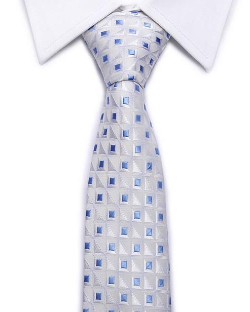 Kvalitná pánska kravata v sivej farbe s modrými štvorčekmi