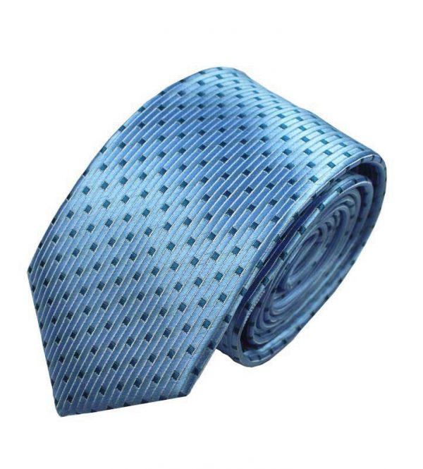 Decentná pánska kravata v svetlo-modrej farbe so vzorom