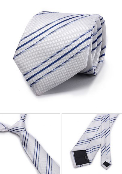 Kvalitná pánska kravata v bielej farbe s modrými pásikmi