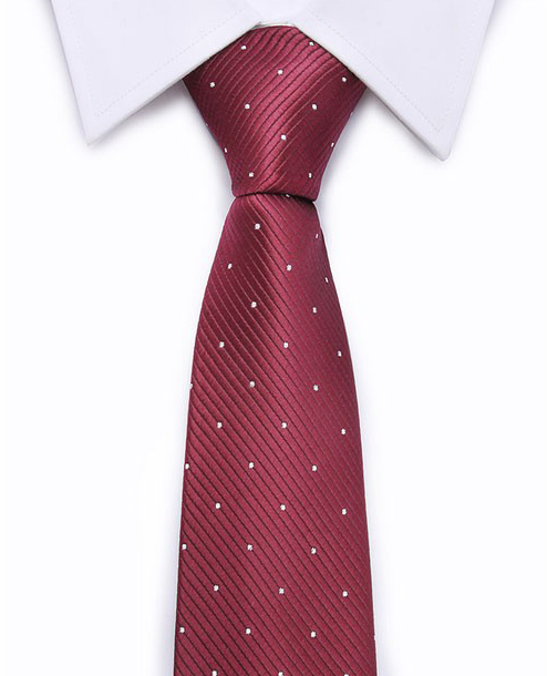 Kvalitná pánska kravata v bordovej farbe s bodkami