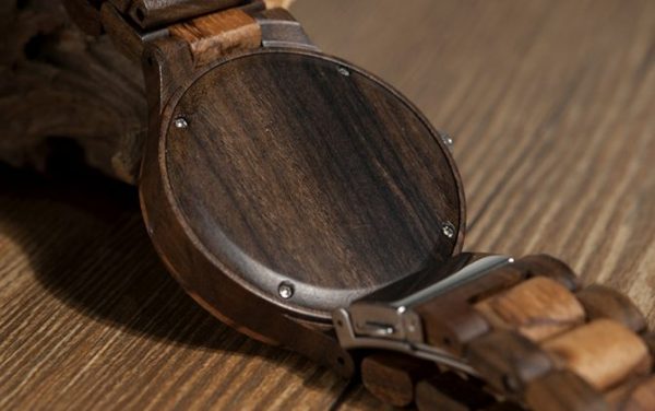 Prepracované drevené pánske hodinky s viac-farebným drevom