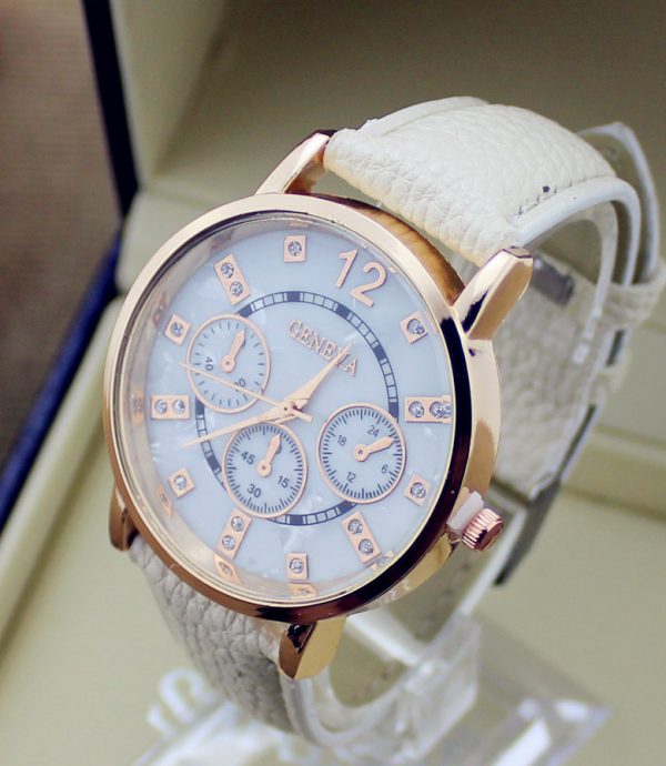 Kvalitné analógové pánske hodinky značky Geneva - béžová farba