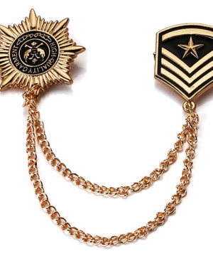Prepracovaná pánska brošňa na šaty - vojenská medaila, hodnosť zlatá