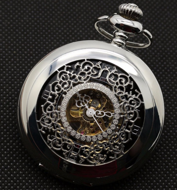 Prepracované pánske vreckové hodinky v luxusnom striebornom prevedení