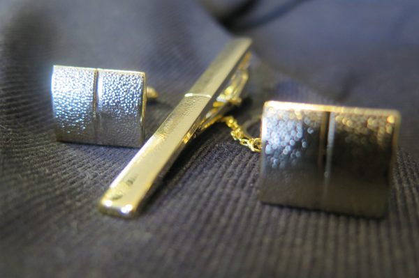 Luxusný pánsky set - manžety a kravatová spona v zlatej farbe