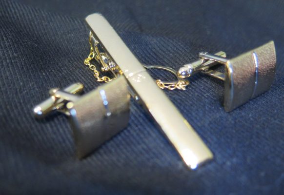 Luxusný pánsky set - manžety a kravatová spona v zlatej farbe