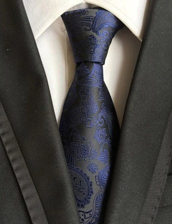 Spoločenská pánska viazanka s luxusným vzorom v čierno-modrej farbe