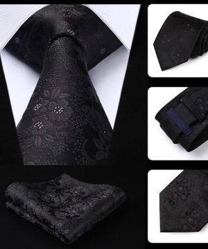Kvalitný kravatový set - kravata + vreckovka so vzorom v čiernej farbe