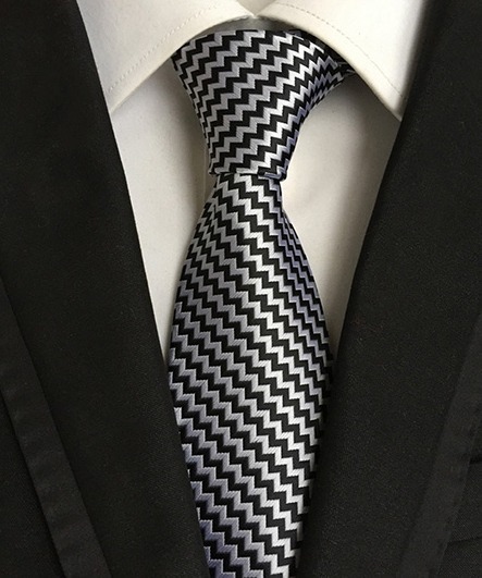 Pánska kravata s jednoduchým čierno-bielym vzorom