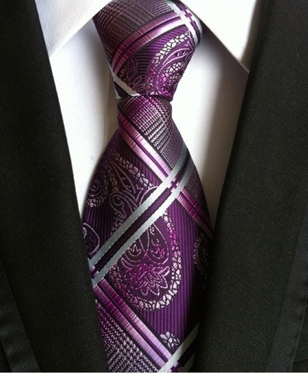 Pánska kravata s luxusným bielo-fialovým vzorom