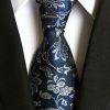 Pánska kravata s luxusným čierno-modrým kvetinovým vzorom