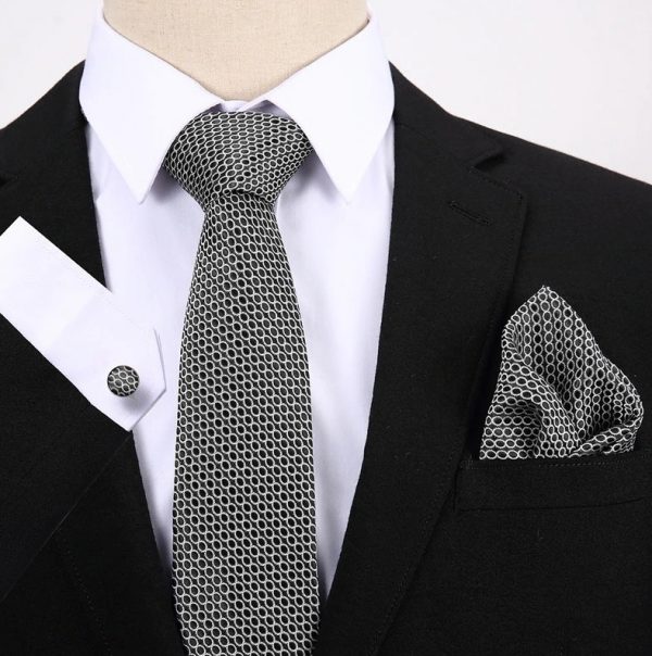 Pánsky darčekový set - kravata + manžety + vreckovka s čierno-bielym vzorom