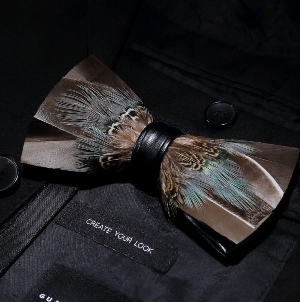 Luxusná sada - pánsky motýlik z vtáčích pierok a brošňa na šaty model_24