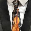 Luxusná pánska kravata s husľami a hudobným motívom