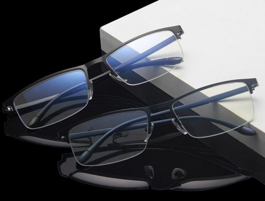 Štýlové moderné okuliare s filtrom na prácu s počítačom