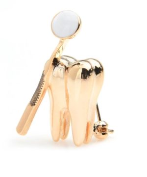 Luxusná brošňa na šaty a doplnky - zlatý zub