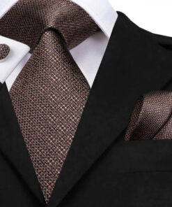 Pánsky kravatový set s vreckovkou a manžetami s hnedým vzorom
